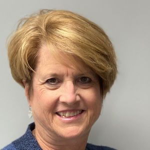 Meet your Posher, Suzanne